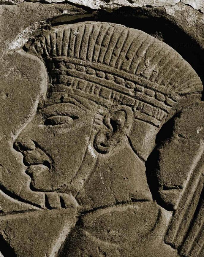 上图:非利士战士,绘于古埃及第二十王朝法老拉美西斯三世(Ramses III,主前1186-1155年在位)的Medinet Habu神庙中的壁面上。来捉拿参孙的非利士人,就是这个形象。