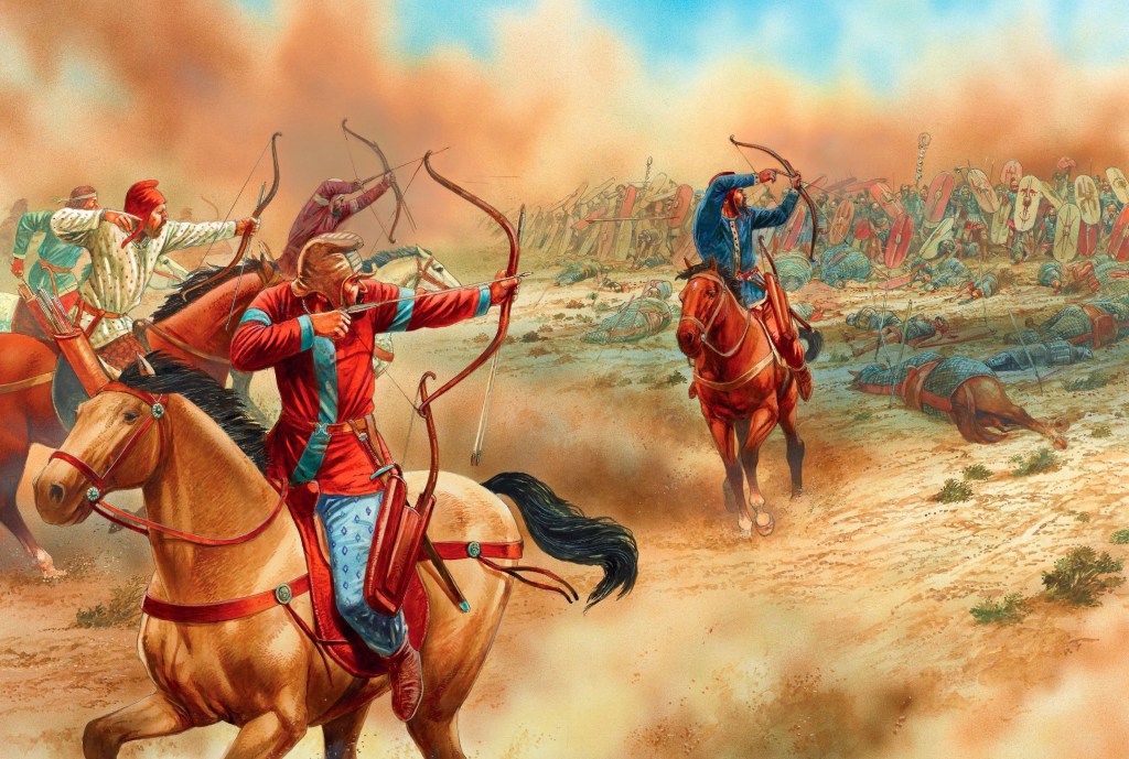 上图:主前53年的卡莱战役(Battle of Carrhae)揭开了罗马与安息帝国三百战争的序幕。安息帝国骑兵将军苏雷纳(Surena)用1000头骆驼驮箭,采用「安息回马箭 Parthian Shot」战术,以一万名骑射手击败了七个罗马军团共四万人。这是罗马史上最惨烈的败仗,罗马执政官克拉苏被杀,鹰标被夺。主后58年至63年,罗马与帕提亚又发生战争,以罗马惨败告终。此后罗马与安息帝国的战争持续到第三世纪,而与后继的波斯萨珊王朝的战争则持续到第七世纪。